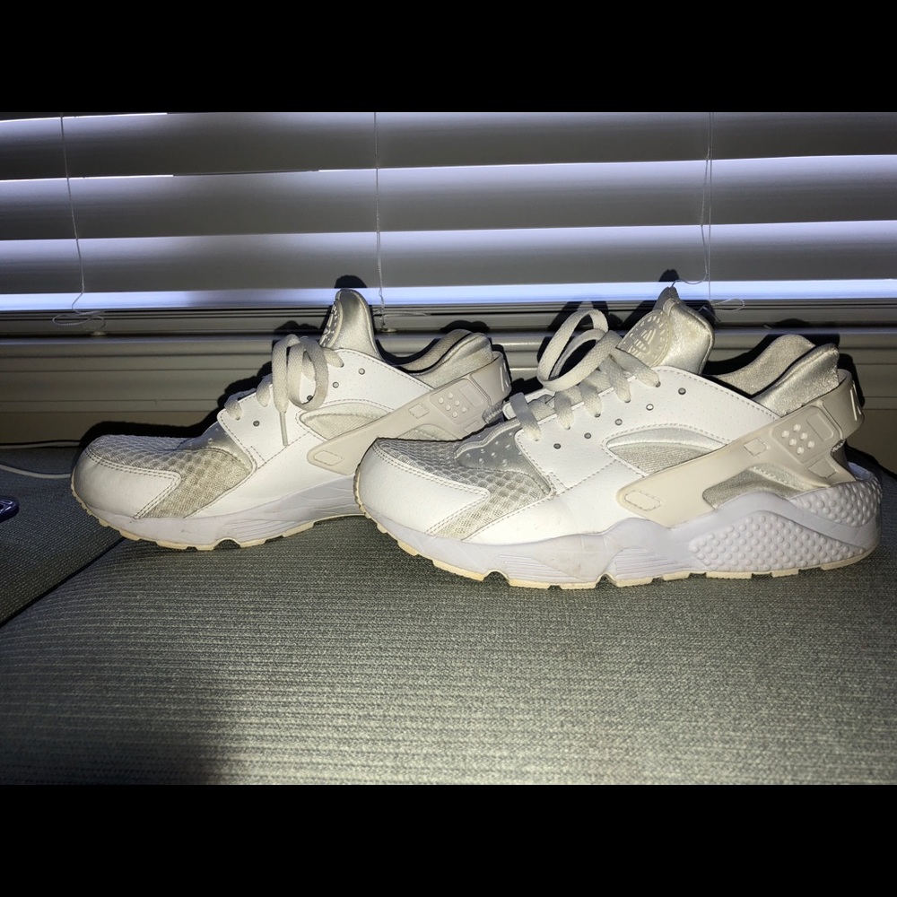 Nike Hurache Size 10.5 Men